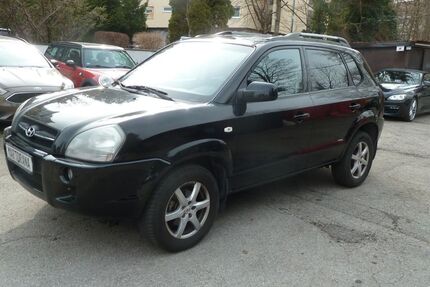 Hyundai TUCSON 208.000 km 3.800 &euro; Starnberg 82319