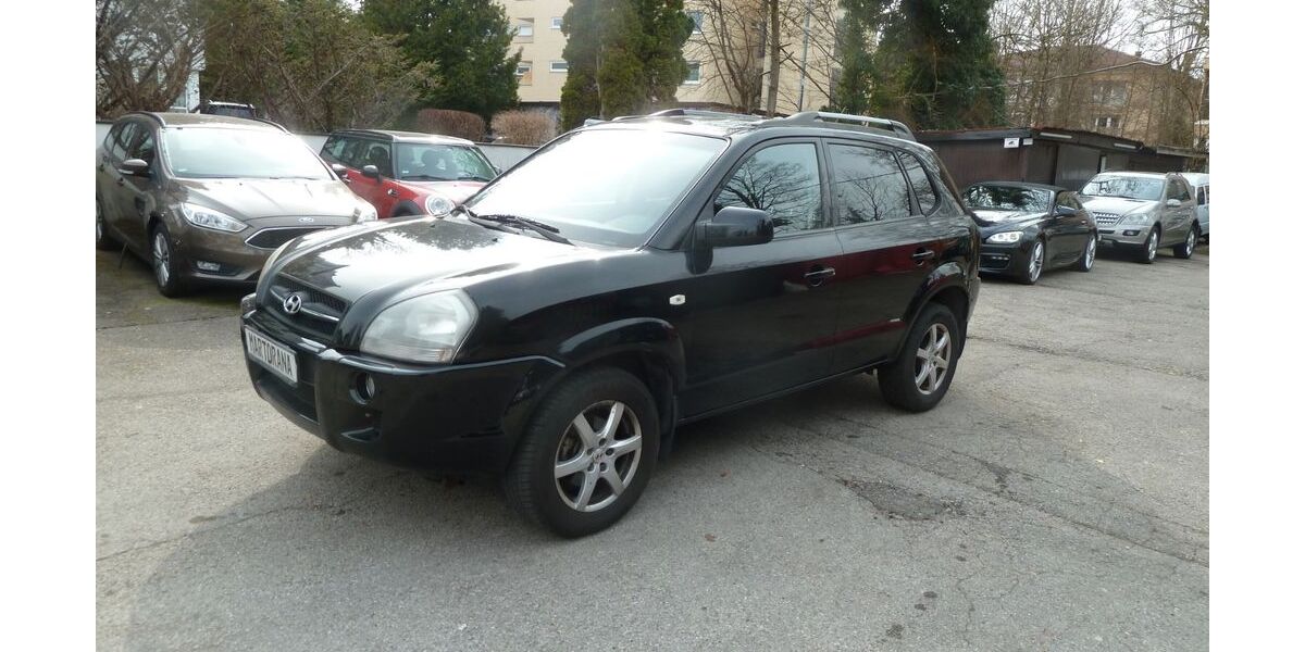 Hyundai TUCSON 208.000 km 3.800 &euro; Starnberg 82319
