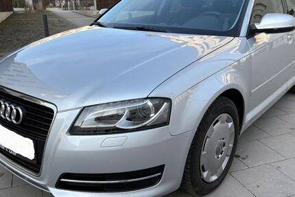Audi A3 56.000 km 11.900 &euro; München 80807