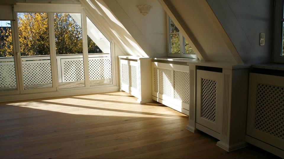 Villa Grünwald - 8 Zimmer, 350 m&sup2;, 19&euro; | Angebot:25675546