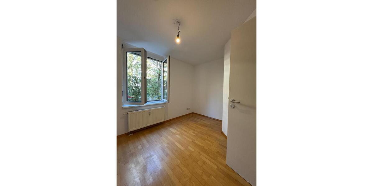 Erdgeschoßwohnung München Thalkirchen-Obersendling-Forstenried-Fürstenried-S - 3 Zimmer, 66 m&sup2;, 585.000&euro; | Angebot:26126576