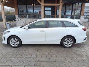 Kia CEED_SW 1.4T DCT7 VIS KOMF NAV Vision 90.200 km 14.490 &euro; Höhenkirchen-Siegertsbrun 85635