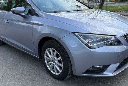 Seat Leon 141.386 km 8.900 &euro; Emmering 82275