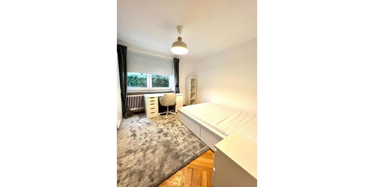 Etagenwohnung München Trudering - 1 Zimmer, 15 m&sup2;, 820&euro; | Angebot:26604819