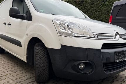Citroen Berlingo 97.562 km 5.950 &euro; München 81245