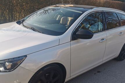 Peugeot 308 138.324 km 12.799 &euro; München 80995