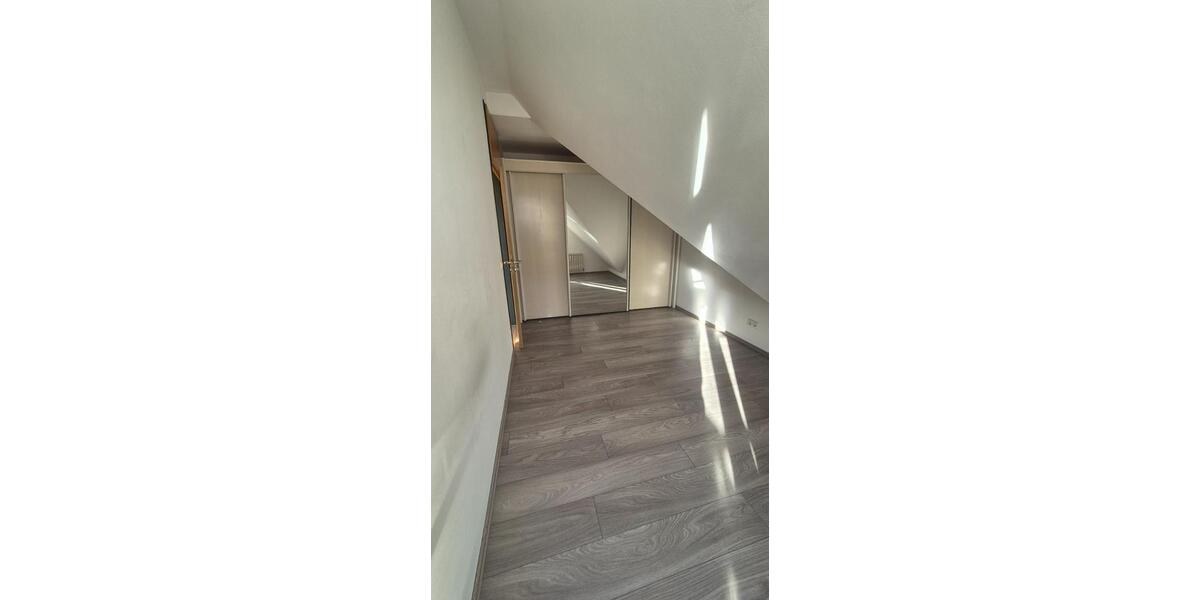 Herrliche Dachwohnung in MUC-Feldmoching von Privat zu verkaufen 1 zimmer