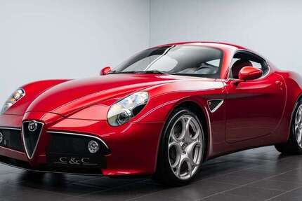 Alfa Romeo 8C