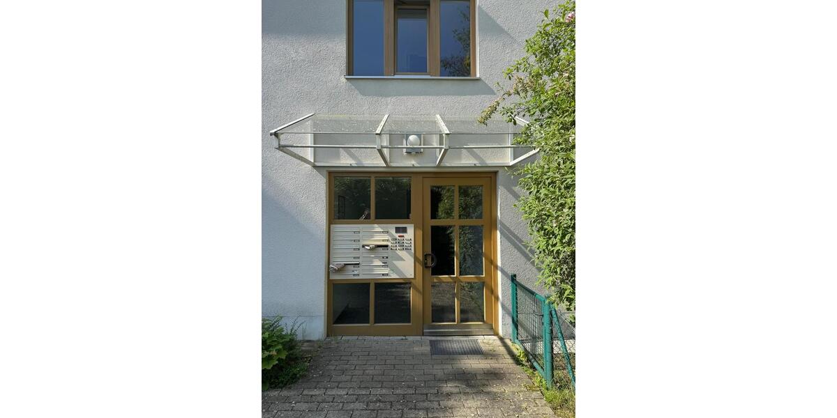 Dachgeschoßwohnung Hallbergmoos - 2 Zimmer, 33 m&sup2;, 195.000&euro; | Angebot:27079696