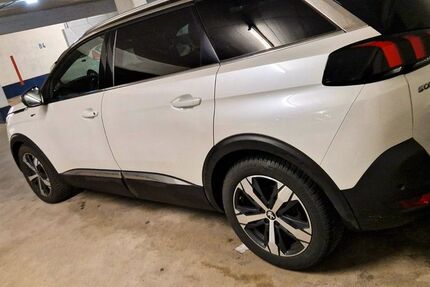 Peugeot 5008 168.600 km 18.000 &euro; München 81475