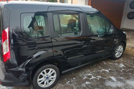 Ford Tourneo Connect 82.000 km 14.500 &euro; Dachau 85221