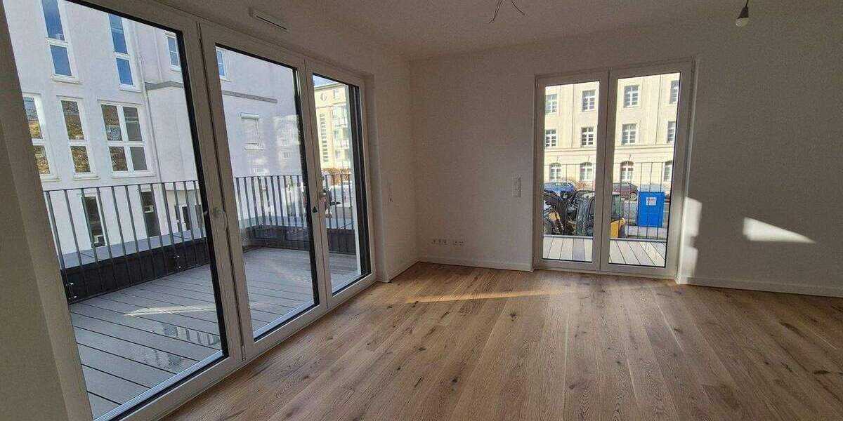 Exklusive Neubau-Wohnung mit Dachterrasse und Balkon (Süd-West-Ausrichtung) - Erstbezug 3 zimmer