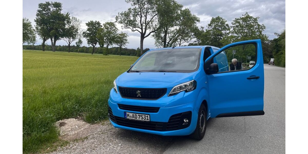 Peugeot Expert 16.300 km 27.500 &euro; München 80807