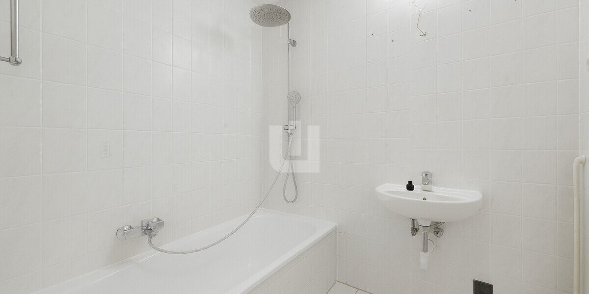 WINDISCH IMMOBILIEN - Gemütliche 2,5-Zi. - Dachterrassenwohnung in gepflegtem MFH bezugsfrei! - Etagenwohnung Puchheim | Angebot:21671641