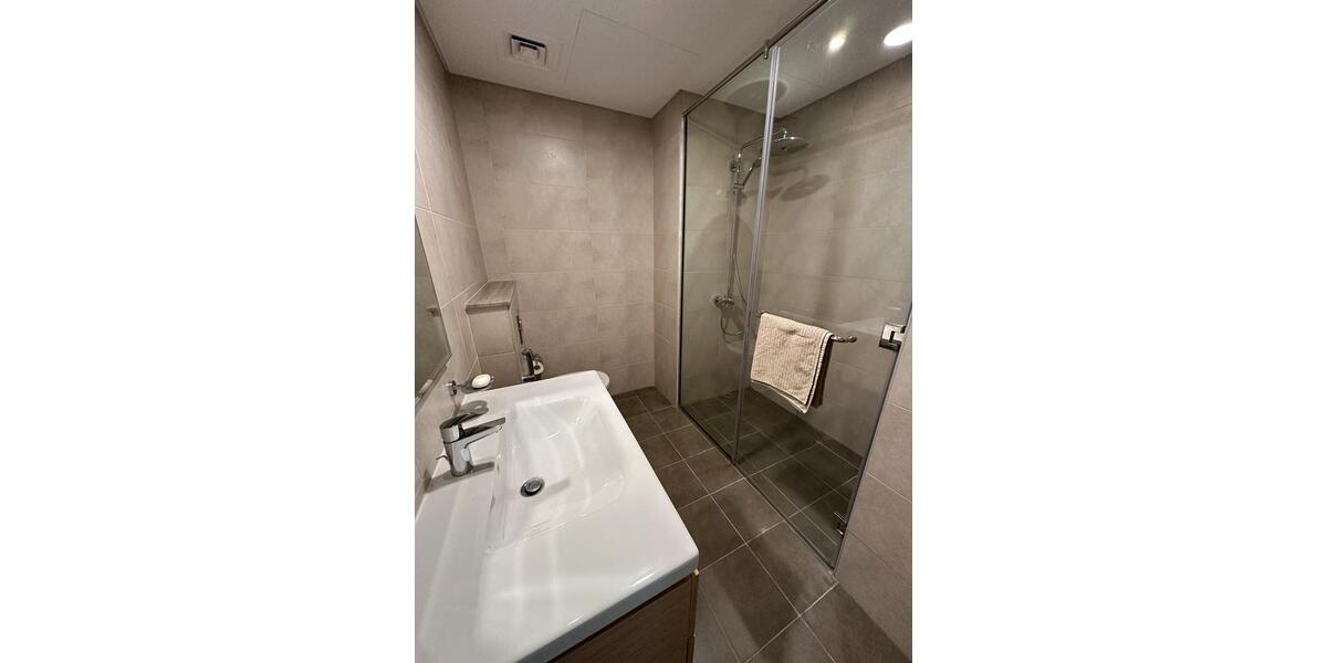 Etagenwohnung München Bogenhausen - 3 Zimmer, 65 m&sup2;, 180.000&euro; | Angebot:26823785