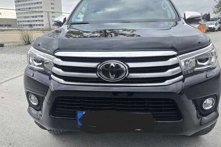 Toyota Hilux 125.000 km 30.000 € München 80999