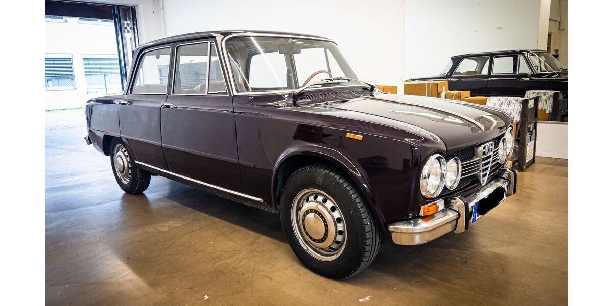 Alfa Romeo Giulia 99.999 km 16.998 &euro; Olching 82140