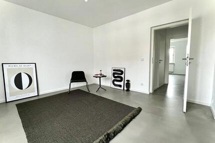 76 m² große helle Wohnung in Neuhausen - ZUR MIETE (auch WG) 3 zimmer