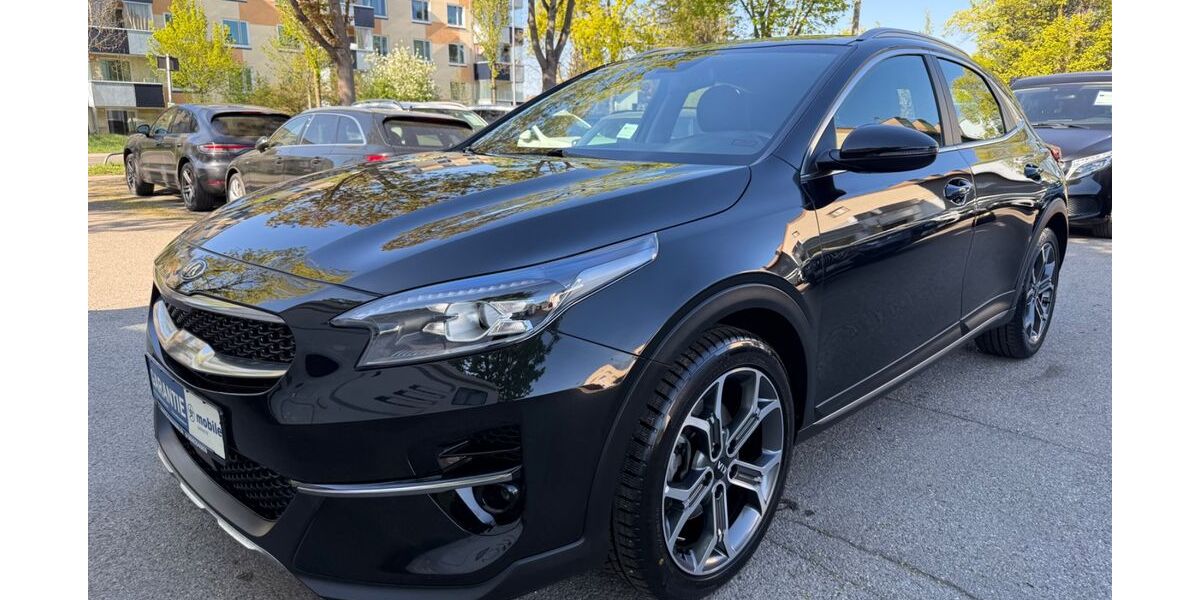 Kia XCeed 64.201 km 18.200 &euro; München 81243