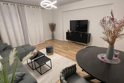 WG-Zimmer m. eigenem Balkon-90m2-möbliert-2er-WG, Olymp.West 3 zimmer