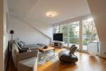Hochwertig ausgebaute 3-Zimmer-Dachgeschosswohnung (2006) - stilvoll möbliert mit Südwest-Terrasse 3 zimmer