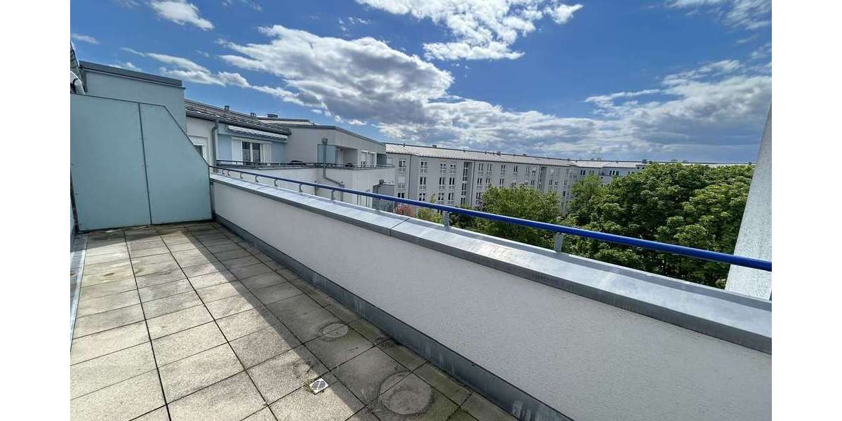 - Dachgeschoßwohnung München Bogenhausen | Angebot:26714706