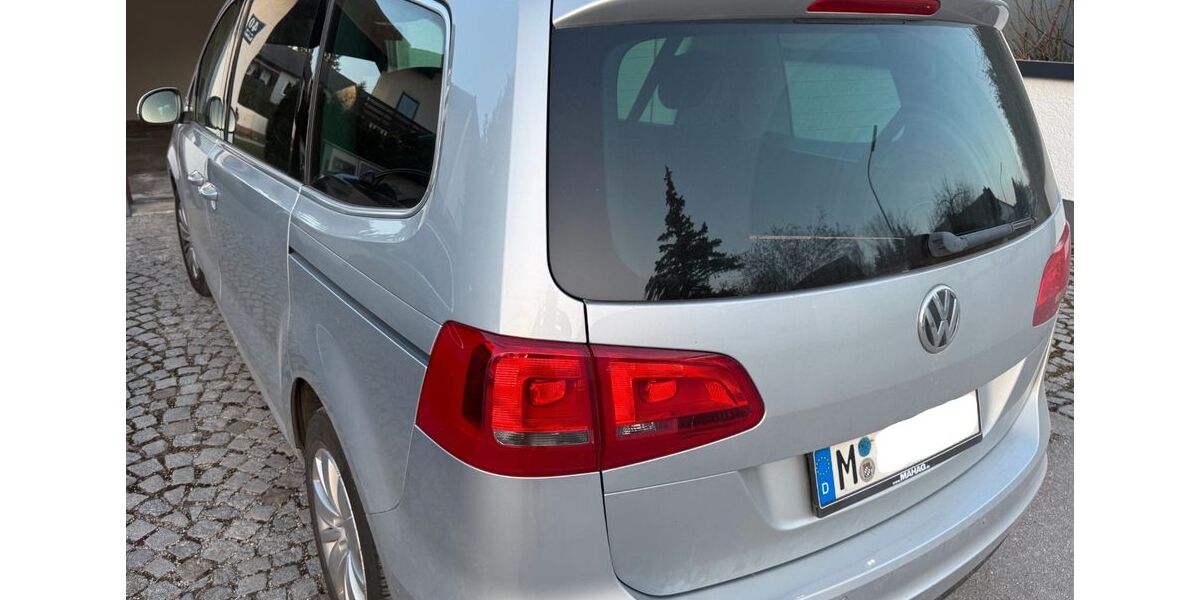 VW Sharan 97.800 km 14.800 &euro; München 80997