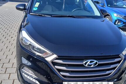 Hyundai TUCSON 127.450 km 14.000 &euro; München 81248