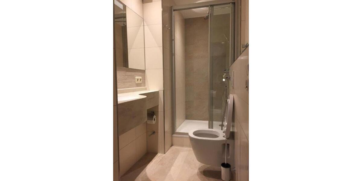 Etagenwohnung München Bogenhausen - 3 Zimmer, 101 m&sup2;, 2.450&euro; | Angebot:26556288