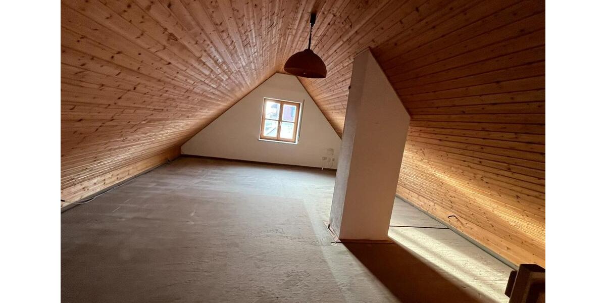 Doppelhaushälfte Röhrmoos - 5 Zimmer, 150 m&sup2;, 2.100&euro; | Angebot:25936917