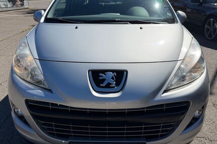 Peugeot 207 186.700 km 2.450 &euro; München 80993