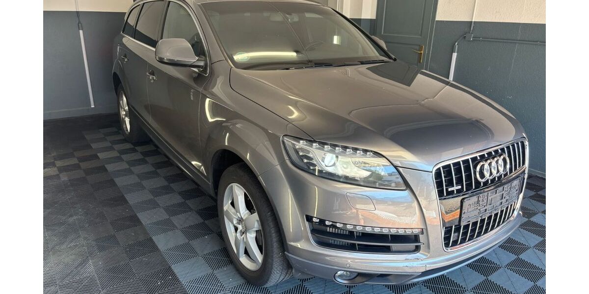 Audi Q7 174.188 km 11.990 &euro; München 81241