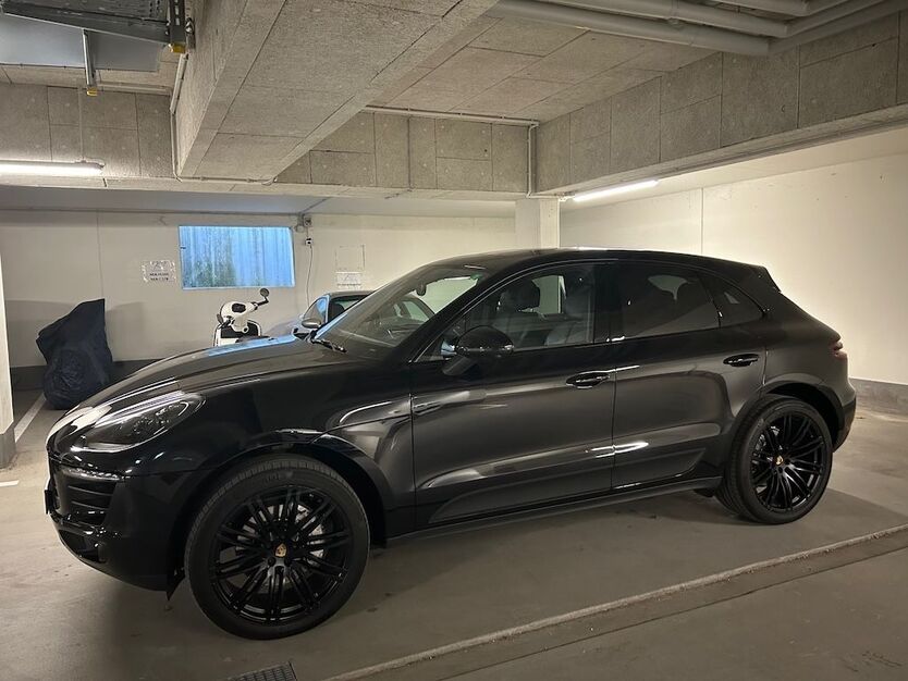 Porsche Macan 69.248 km 64.900 € München 81737