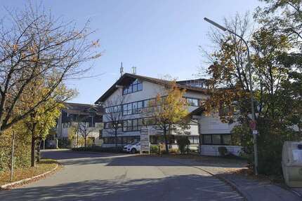 Halle in München 1.995 € 227 m² zimmer