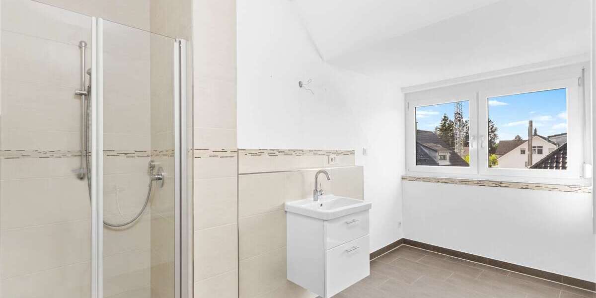 Hell, geräumig & bestens gepflegt | Schwellenfreier Zugang mit Lift | Pkw-Stellplatz uvm. 2 zimmer