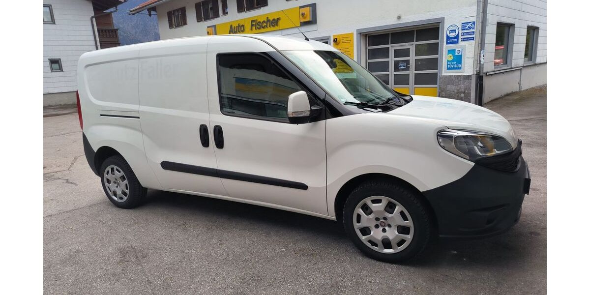 Fiat Doblo 81.500 km 10.999 &euro; München 81667