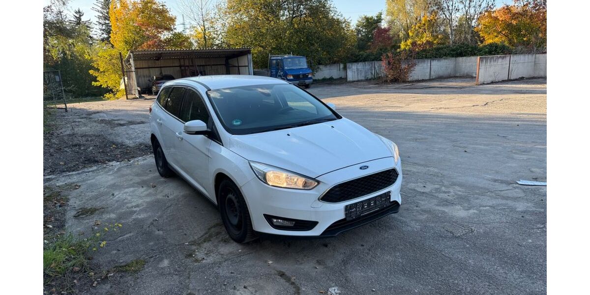 Ford Focus 184.500 km 5.750 &euro; München 81245