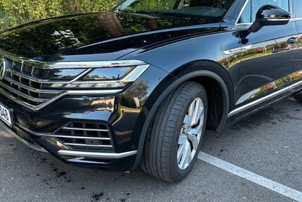 VW Touareg 149.341 km 31.500 &euro; Gräfelfing 82166