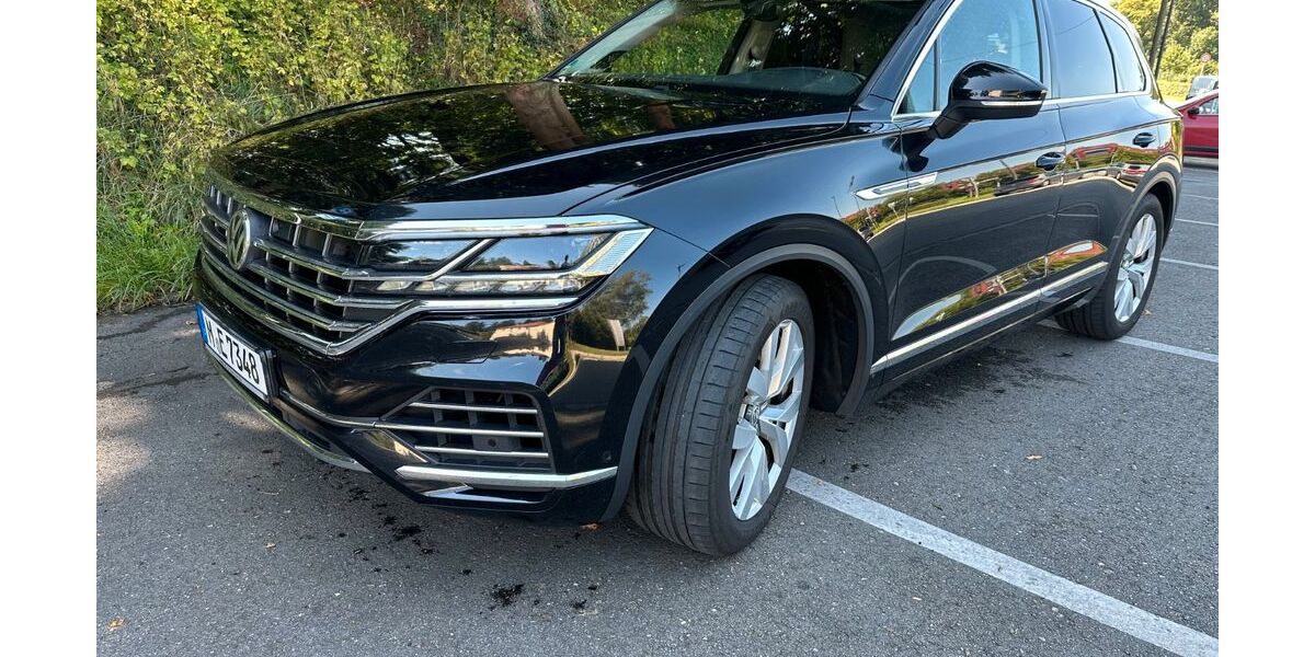 VW Touareg 149.341 km 31.500 &euro; Gräfelfing 82166