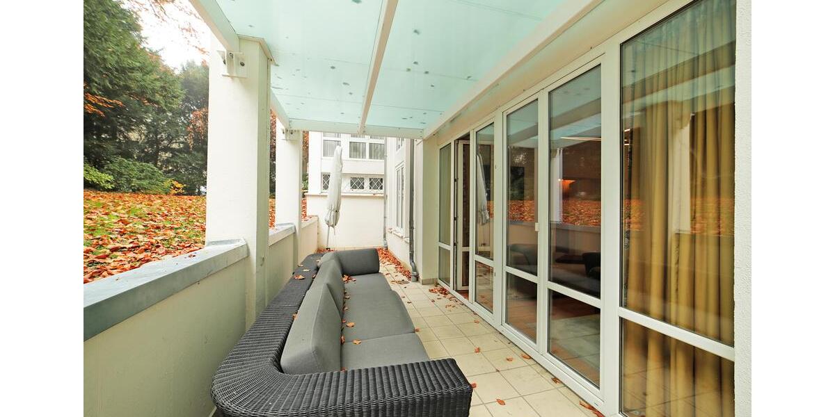 Traumlage direkt am Englischen Garten: Gehobene, lichtdurchflutete 3-Zimmer-Wohnung im Split-Level! zimmer