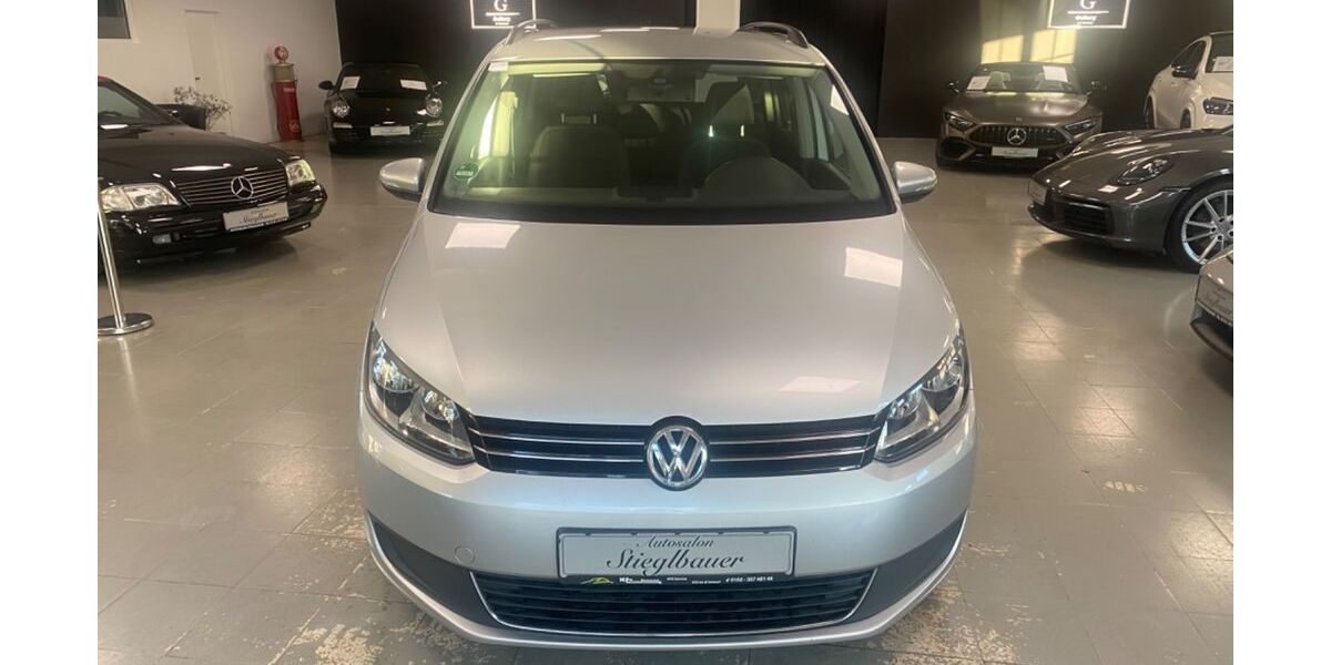 VW Touran 105.289 km 7.499 &euro; Anzing 85646
