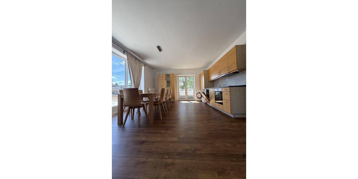 Etagenwohnung Ottobrunn - 6 Zimmer, 200 m&sup2;, 2.900&euro; | Angebot:26846684