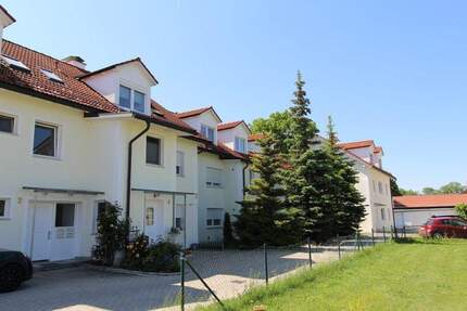 MGF-Group: Gut geschnittene Etagenwohnung mit Balkon. 1 zimmer