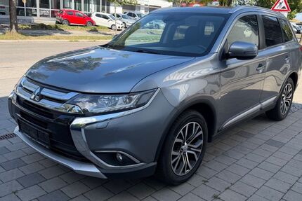 Mitsubishi Outlander 97.000 km 17.990 &euro; München 81825