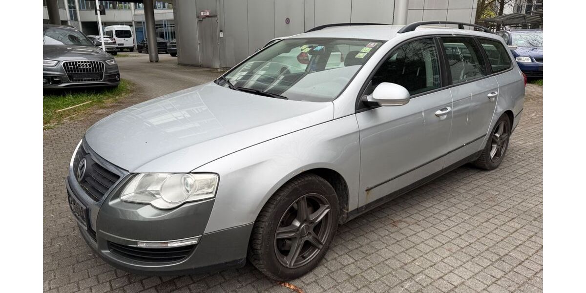 VW Passat 213.000 km 1.480 &euro; München 81827