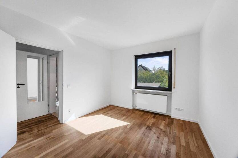 Modernes Reihenhaus mit Sauna & großem Garten in München