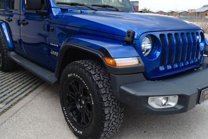 Jeep Wrangler 142.000 km 29.950 &euro; München 81249