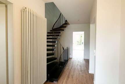 Haus München Pasing-Obermenzing - 9 Zimmer, 145 m&sup2;, 949.000&euro; | Angebot:25637069