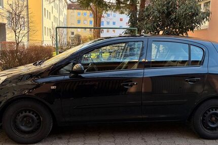 Opel Corsa 138.000 km 2.750 &euro; München 81543