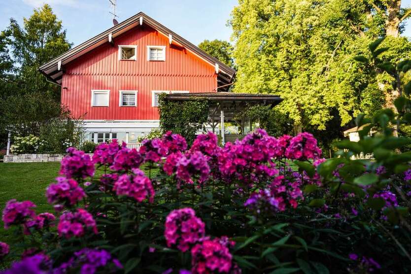 Haus zum Kaufen in Tutzing 3.490.000 € 417 m²